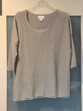 Silver Metallic Knit Top with Subtle Sparkle